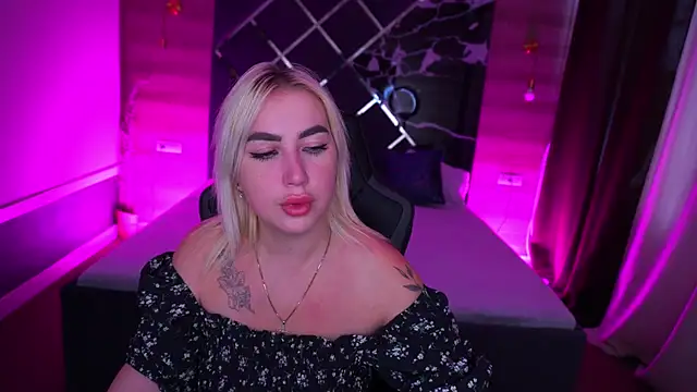 MariellaVi online show from 2, 10, 2025