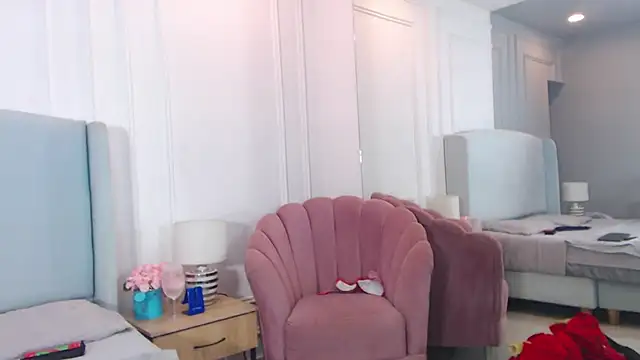 ChantalGarner online show from 3, 12, 2025