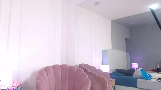 ChantalGarner online show from 20, 5, 2026