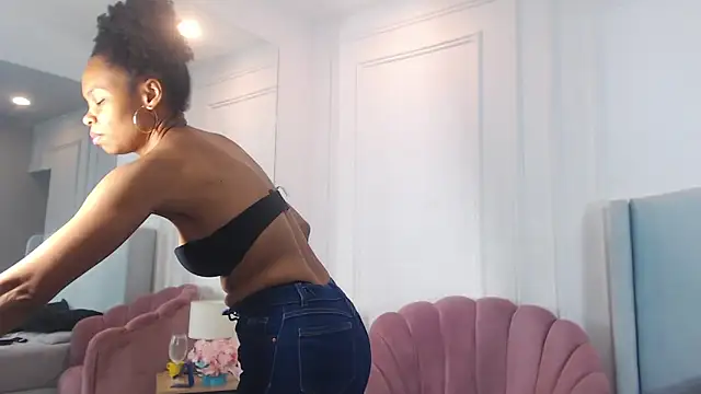 ChantalGarner online show from 25, 2, 2026