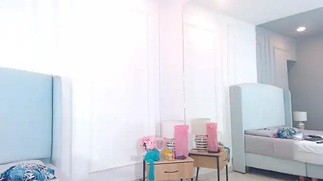 ChantalGarner online show from 16, 12, 2025