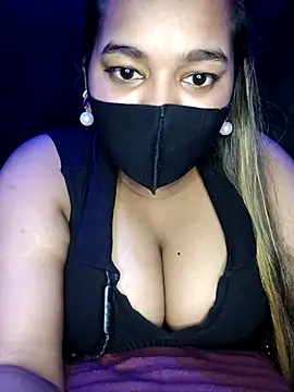 Hot Girl Dimple online show from 28, 9, 2025