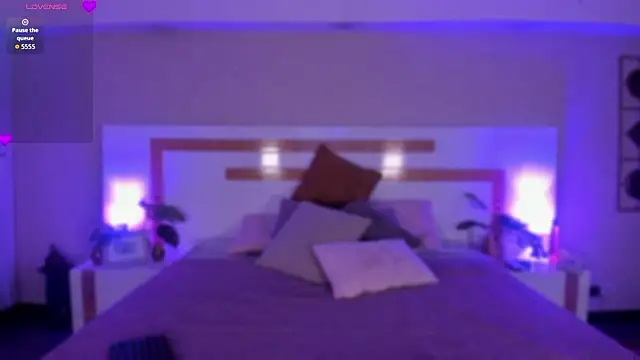 Violeta dh online show from 11, 3, 2026