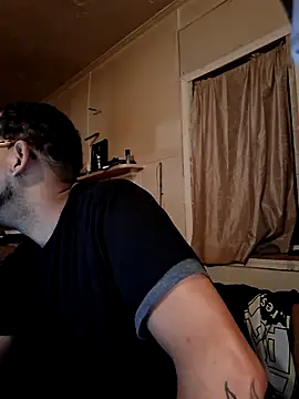 ThrowedWorldWide online show from 1, 12, 2025