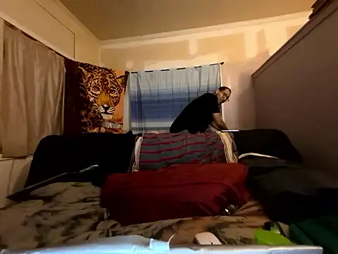 ThrowedWorldWide online show from 12, 1, 2026