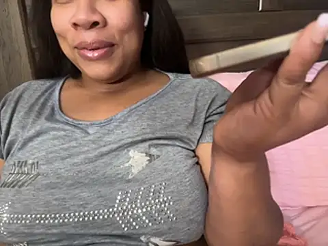 NeliaHexxen online show from 8, 11, 2025