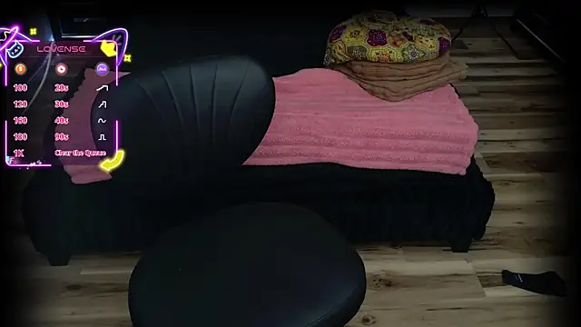 NeliaHexxen online show from 12, 4, 2026