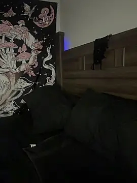 NeliaHexxen online show from 18, 12, 2025