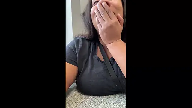 NeliaHexxen online show from 18, 11, 2025