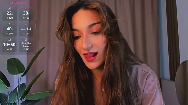 Snapshot of softly_bold chatting on 11, 10, 2025 softly bold online show from 11, 10, 2025