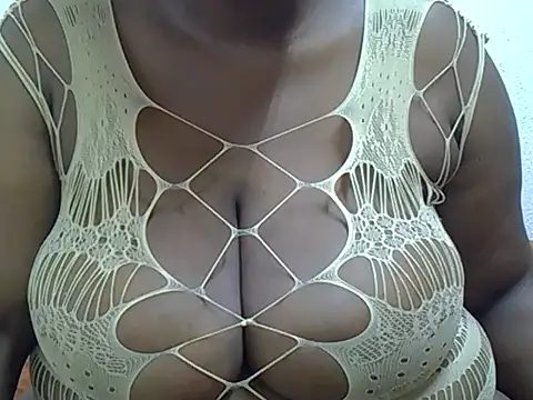 Hotbustyx39 online show from 28, 9, 2025