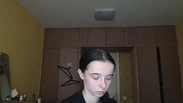 Emilia Light online show from 15, 10, 2025