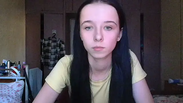 Emilia Light online show from 4, 10, 2025