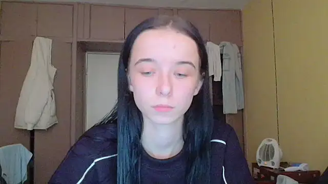 Emilia Light online show from 29, 10, 2025