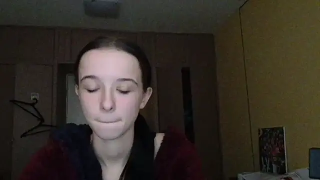 Emilia Light online show from 8, 10, 2025