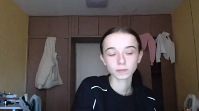 Emilia Light online show from 30, 10, 2025