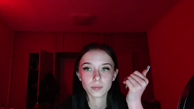 Emilia Light online show from 17, 4, 2026