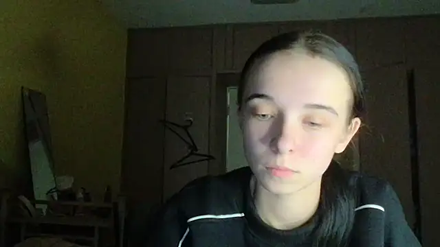 Emilia Light online show from 14, 10, 2025