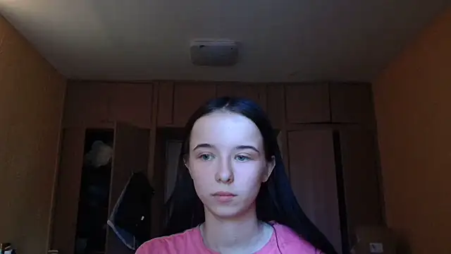 Emilia Light online show from 1, 6, 2026