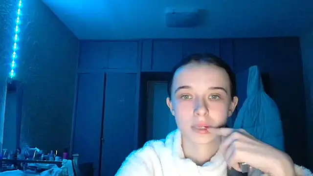 Emilia Light online show from 12, 2, 2026