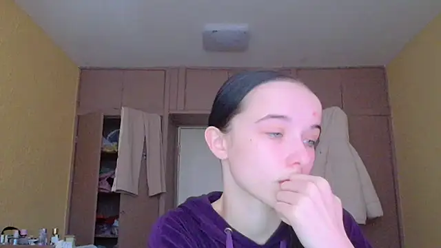 Emilia Light online show from 13, 1, 2026