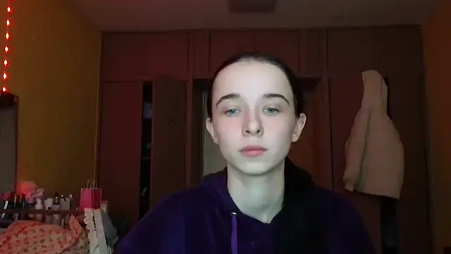 Emilia Light online show from 2, 3, 2026