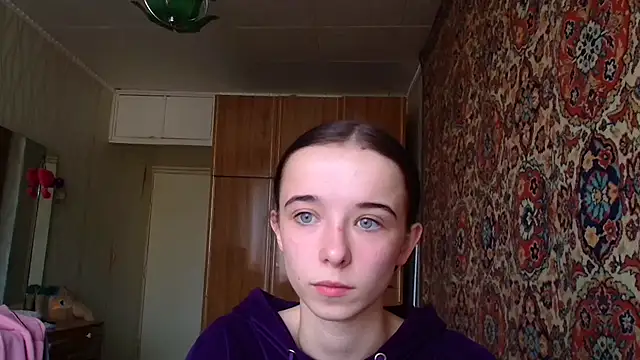 Emilia Light online show from 25, 10, 2025