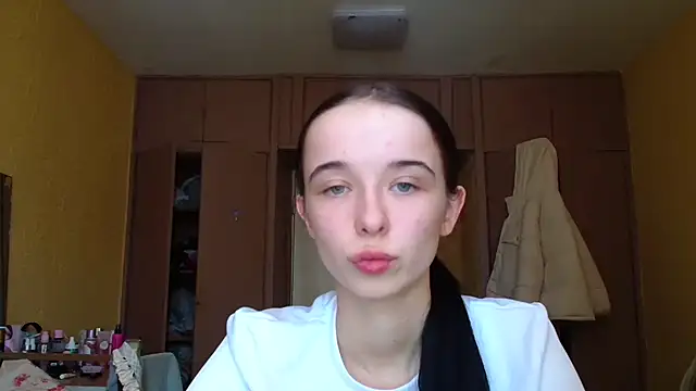 Emilia Light online show from 19, 1, 2026