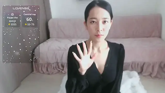 Snapshot of mireimimi_ chatting on 23, 10, 2025 mireimimi online show from 23, 10, 2025