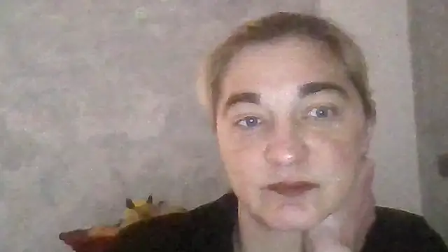 GoldenAngelMilf online show from 2, 4, 2026