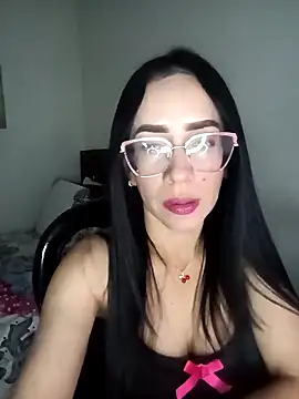 Snapshot of YaraDuartee chatting on 10, 4, 2026 YaraDuartee online show from 10, 4, 2026