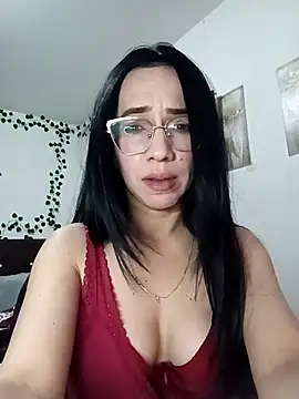 YaraDuartee online show from 29, 10, 2025