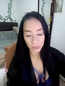 YaraDuartee online show from 6, 11, 2025