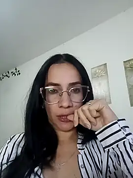 YaraDuartee online show from 2, 12, 2025