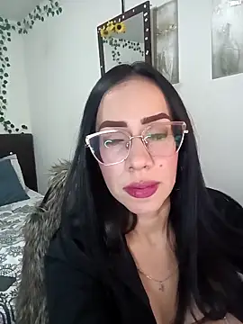 Snapshot of YaraDuartee chatting on 8, 3, 2026 YaraDuartee online show from 8, 3, 2026