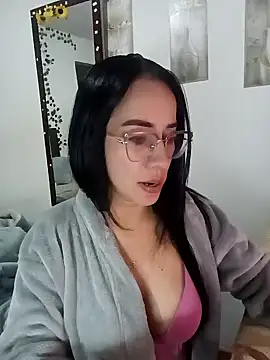 YaraDuartee online show from 29, 11, 2025