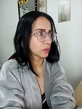 YaraDuartee online show from 13, 12, 2025