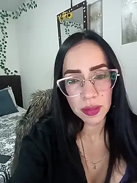 Snapshot of YaraDuartee chatting on 8, 3, 2026 YaraDuartee online show from 8, 3, 2026