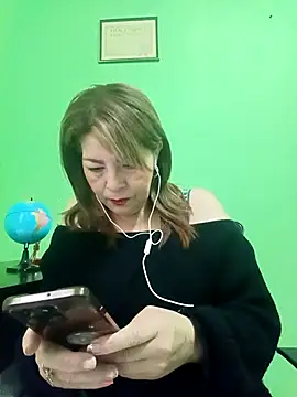 VANESSA  01 online show from 17, 10, 2025