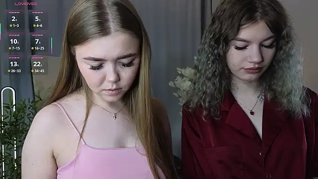 TwixieGuo online show from 21, 10, 2025