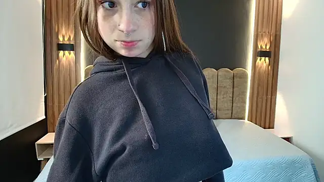 GabySweett  online show from 12, 6, 2026