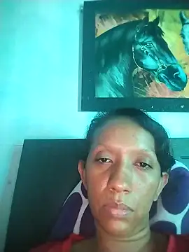 Snapshot of Aaliya_Love_5 chatting on 5, 10, 2025 Aaliya Love 5 online show from 5, 10, 2025