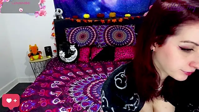 Gladyce Foxy online show from 1, 12, 2025