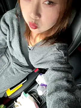 Snapshot of zhouchunhua chatting on 23, 10, 2025 zhouchunhua online show from 23, 10, 2025