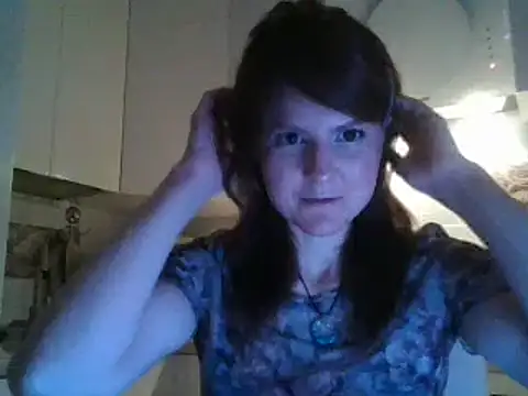 Arivonne online show from 28, 2, 2026