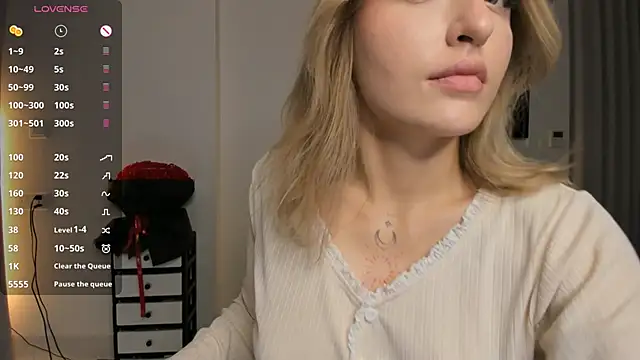 AmyVilvet  online show from 21, 4, 2026