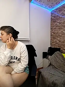 Snapshot of Yin_yang_hot chatting on 27, 11, 2025 Yin yang hot online show from 27, 11, 2025