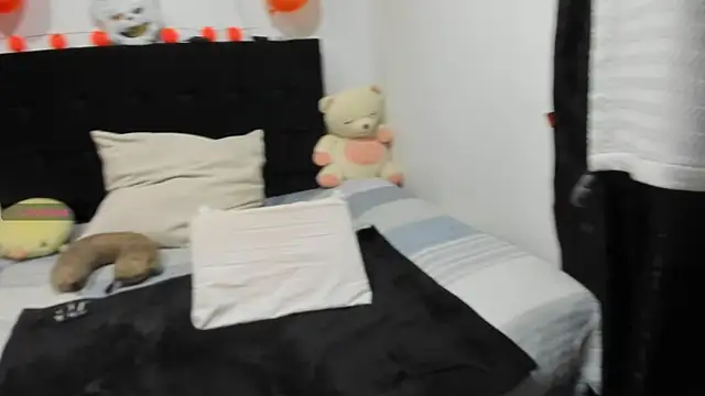 Snapshot of Yin_yang_hot chatting on 24, 10, 2025 Yin yang hot online show from 24, 10, 2025