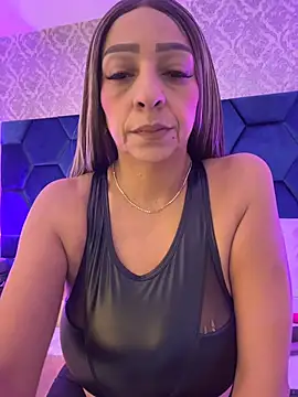 Snapshot of Angelina_Roa chatting on 6, 7, 2026 Angelina Roa online show from 6, 7, 2026