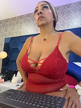 Angelina Roa online show from 18, 4, 2026